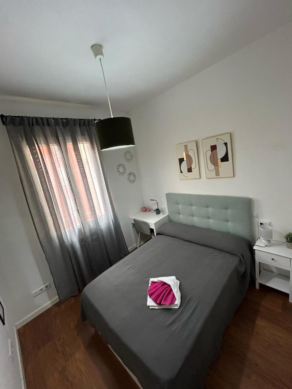 Habitaciones Magdalena マドリード エクステリア 写真