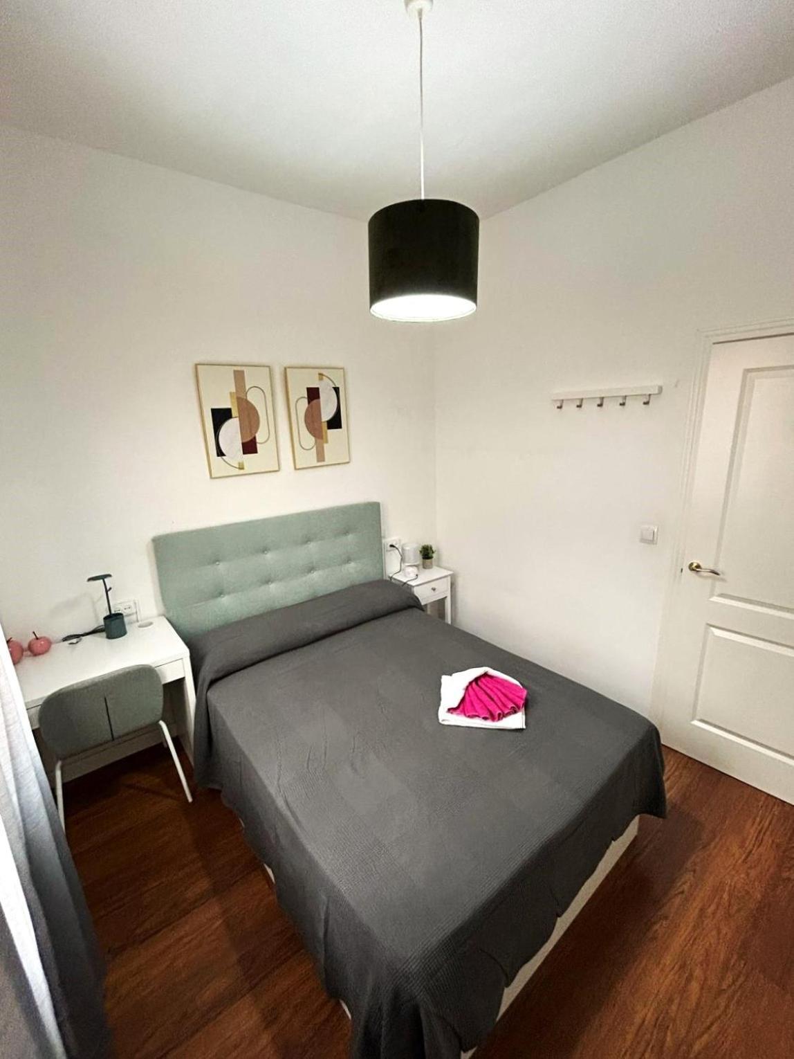 Habitaciones Magdalena マドリード エクステリア 写真